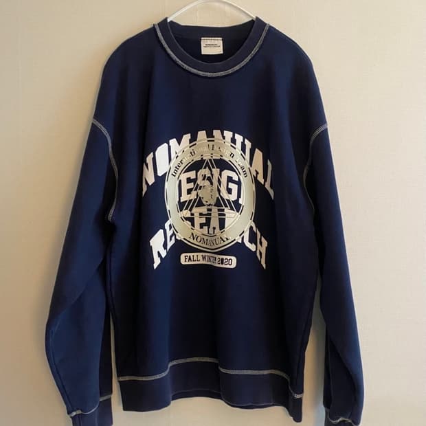 노매뉴얼 네이비 맨투맨