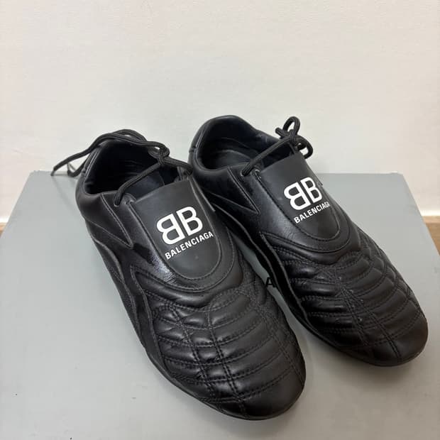 발렌시아가 젠 스니커즈 36