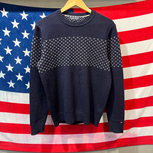 타미힐피거 눈꽃 패턴 니트