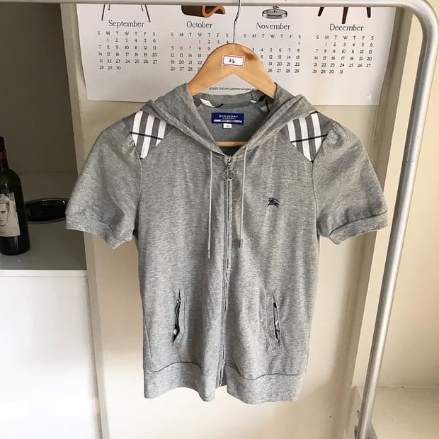 버버리 로고 반팔 후드 집업