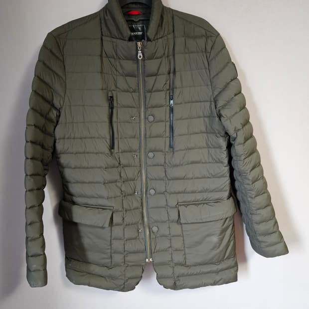 블랙야크다운패딩블레이저100ㅡ해운대마린시티