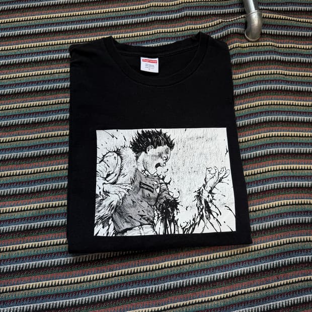 슈프림 아키라 반팔 티셔츠