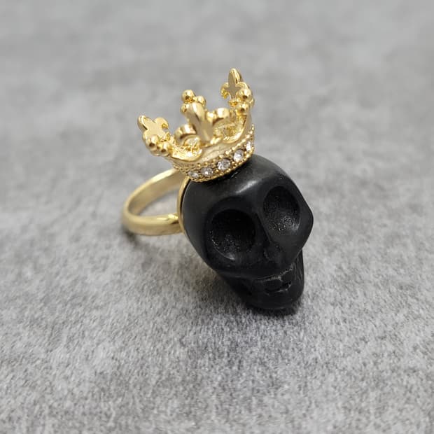 skull ring 