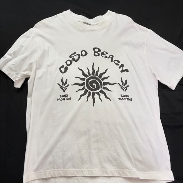 무신사 코소 비치 아트웍 티셔츠 (WHITE)