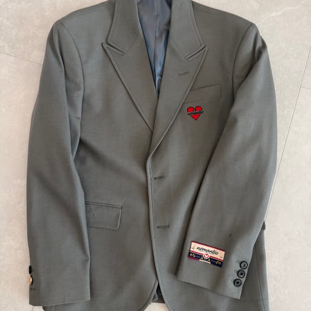 비욘드클로젯 노맨틱 아모레 피크드 라펠 자켓 토파즈