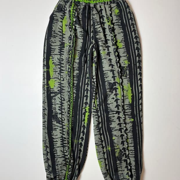 만지 MAN.G 23FW 와이드 패턴 스트링 팬츠 PN8724