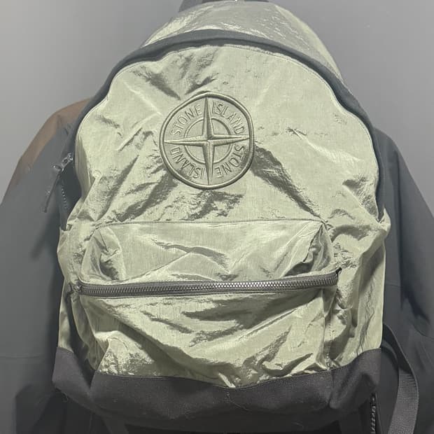 스톤아일랜드 백팩