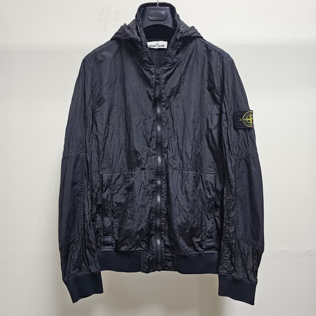 스톤아일랜드 NYLON METAL WATRO RIPSTOP 자켓