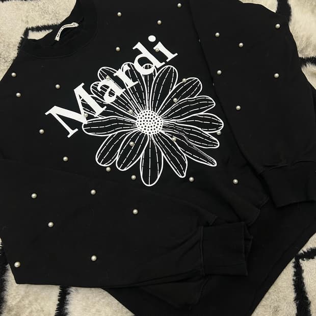 [Free]마르디 메크르디 진주 장식 맨투맨/블랙