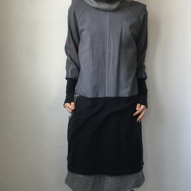 Grunge mood high neck sleeve onepiece