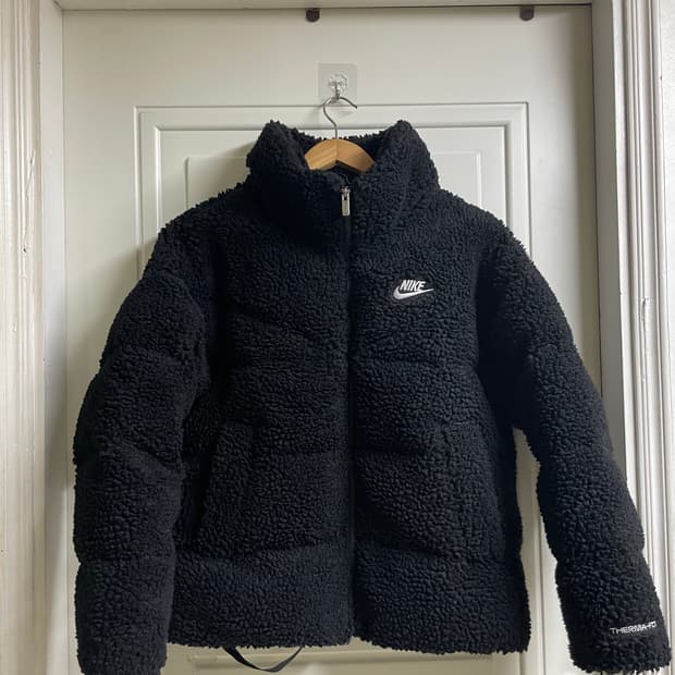 나이키 우먼스 쉐르파 뽀글이 패딩 자켓 DV6676-010