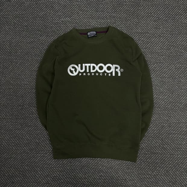 아웃도어 로고 맨투맨 v0269