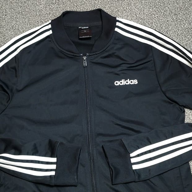 아디다스 삼선 져지 블랙 XL  정사이즈 로   95 -100  적당