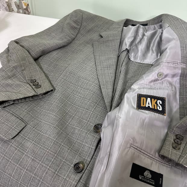 95-100 닥스 모100% 그레이 체크 싱글 블레이져