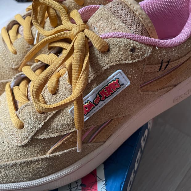 리복 x 톰과 제리 클럽씨 리벤지 로우 제리 260