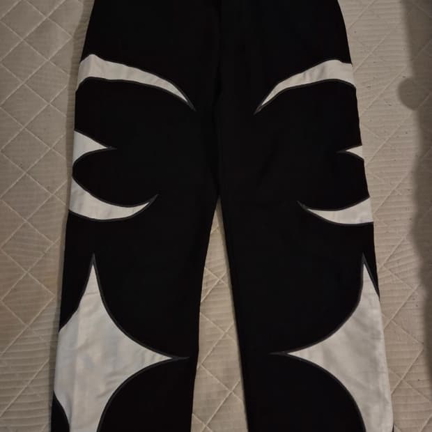 떠그클럽 레더팬츠 초판 판매합니다