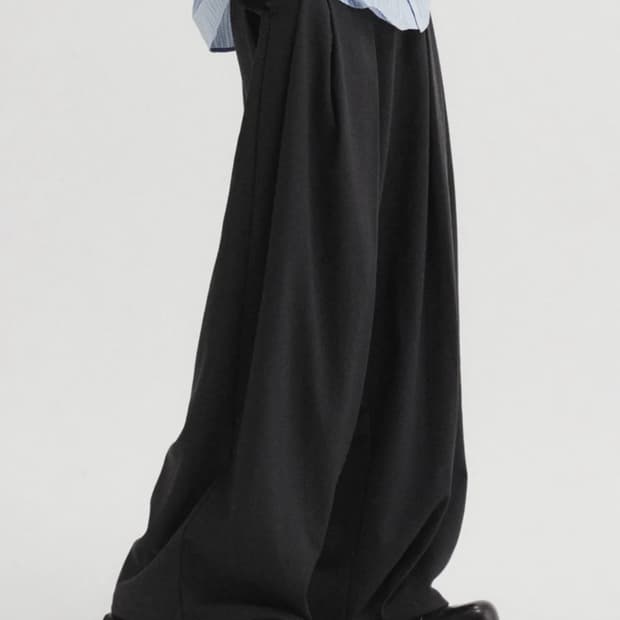 DNSR 멀티 플리츠 와이드 슬랙스 차콜