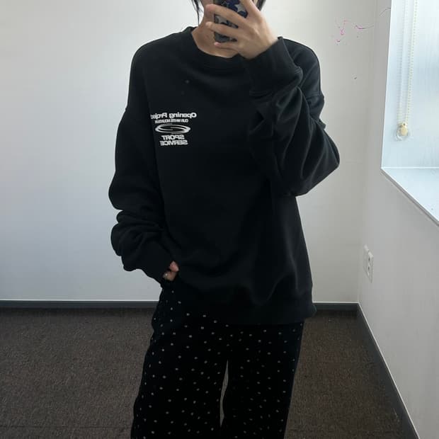 Opening project 오프닝 프로젝트 백 포인트 블랙 맨투맨  