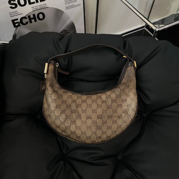 구찌 듀체사 크리스탈 히스테리아 숄더백