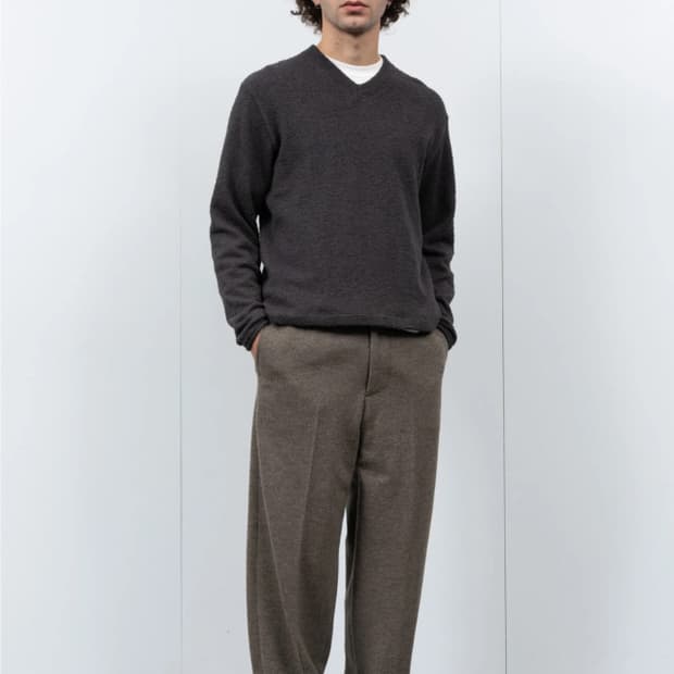 [38] lady white co 테디 하이 브이넥 니트 쉐도우