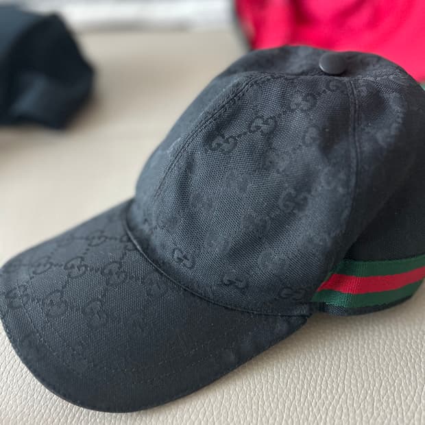 구찌 볼캡 라지