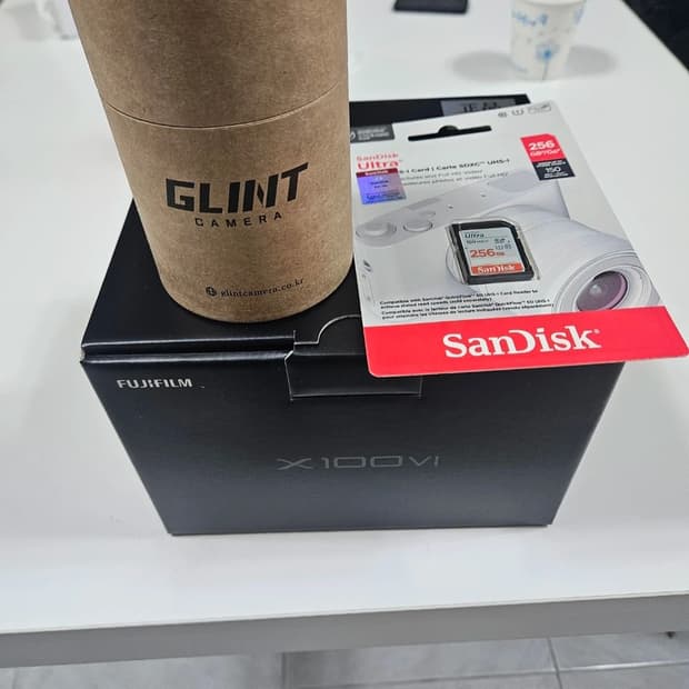 Fujifilm 후지필름 X100VI 미개봉 새제품 판매합니다.