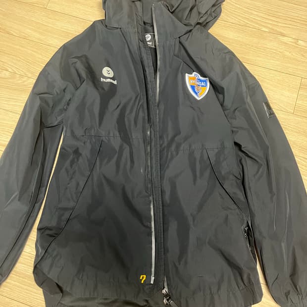 울산현대 험멜 바람막이