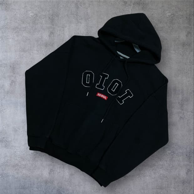 오아이오아이 스펠아웃 빅로고 블랙 후드티