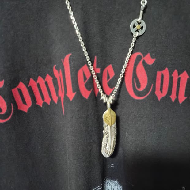 네이티브 깃털 팬던트