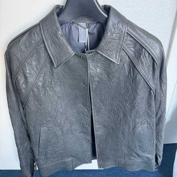 언어펙티드 바시티 가죽자켓 차콜