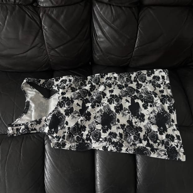 black rose sleeveless top