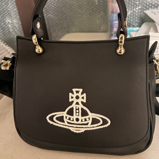 비비안웨스트우드 백 오필리아 스몰