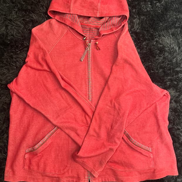 (Unknown) Red hood zip-up