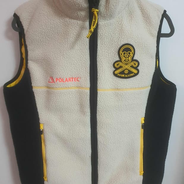 마크앤로나 리버서블 조끼 M