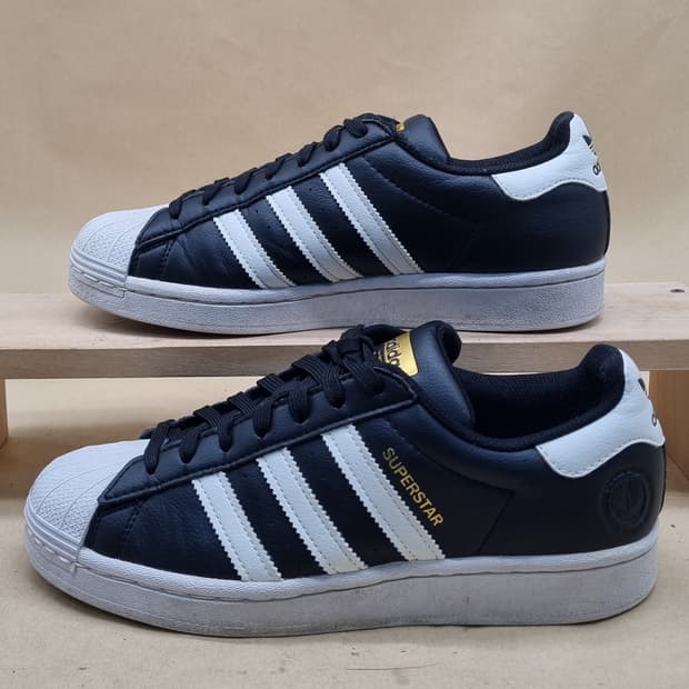 아디다스 슈퍼스타 오리지널 스니커즈 250