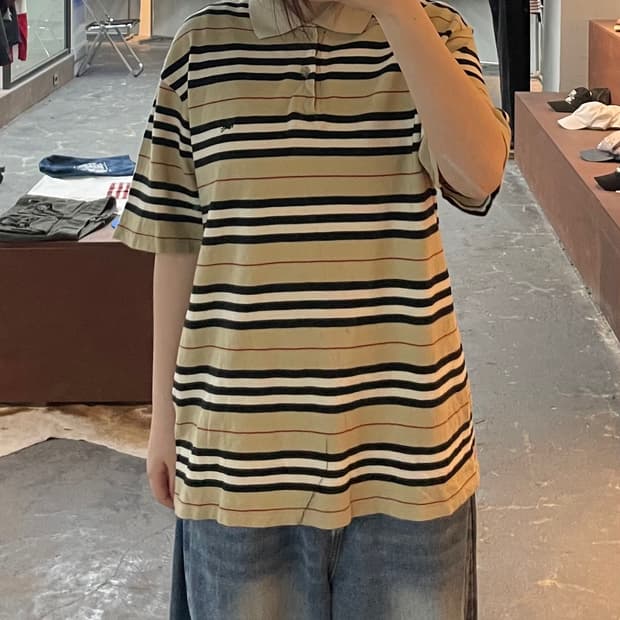 버버리 스트라이프 카라 반팔 H2446