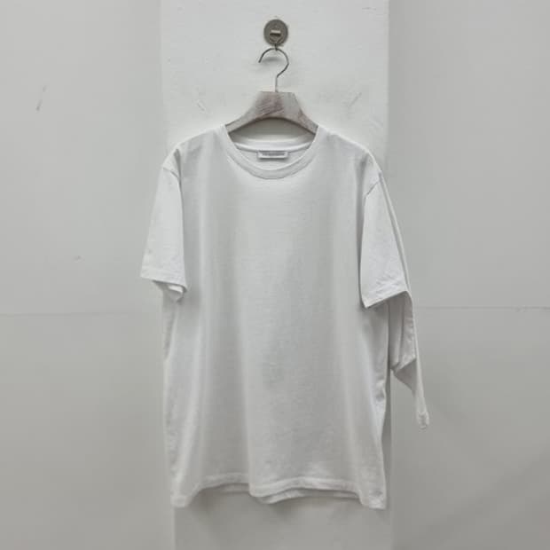 J.W.ANDERSON 조나단 앤더슨