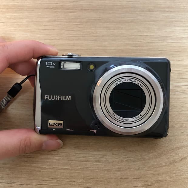 후지필름 파인픽스 F70EXR 디지털카메라