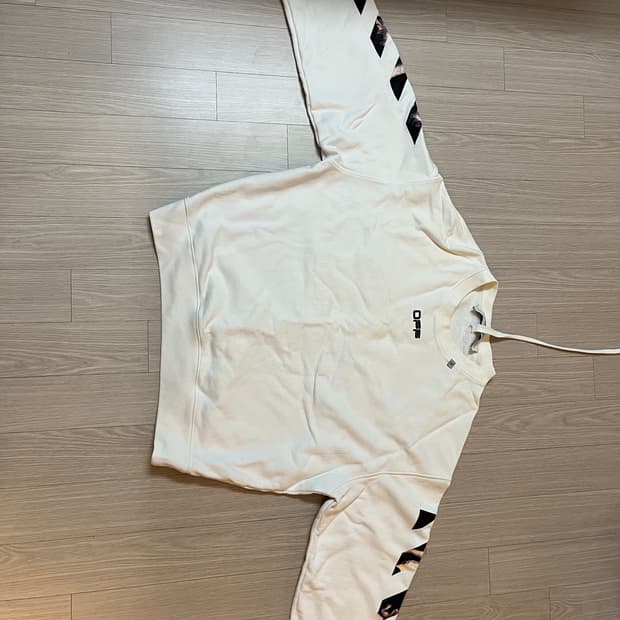 오프화이트 카라바조 모나리자 맨투맨 m
