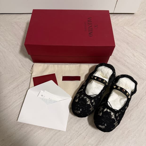 [36] 발렌티노 벨레리나 레이스 슈즈 블랙