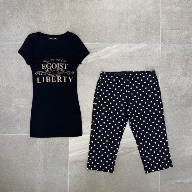 Egoist black lettering slim half t