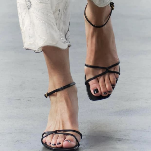 자라 스트랩 샌들 36