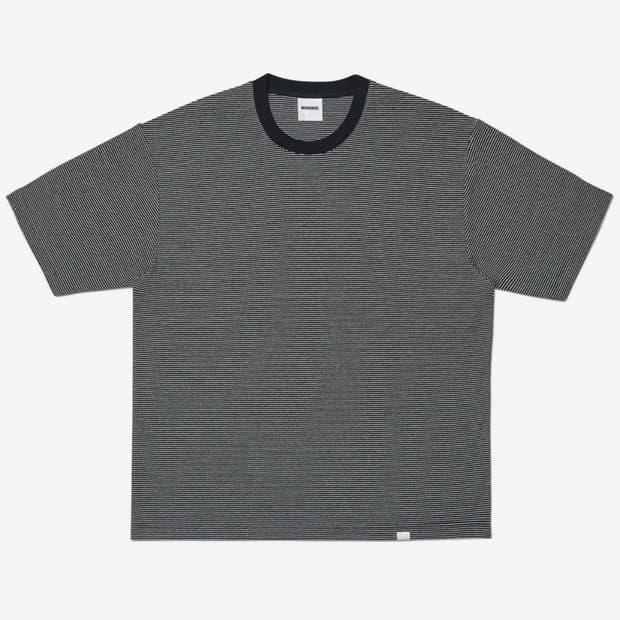 노매뉴얼 - FINE STRIPE T-SHIRT - BLACK