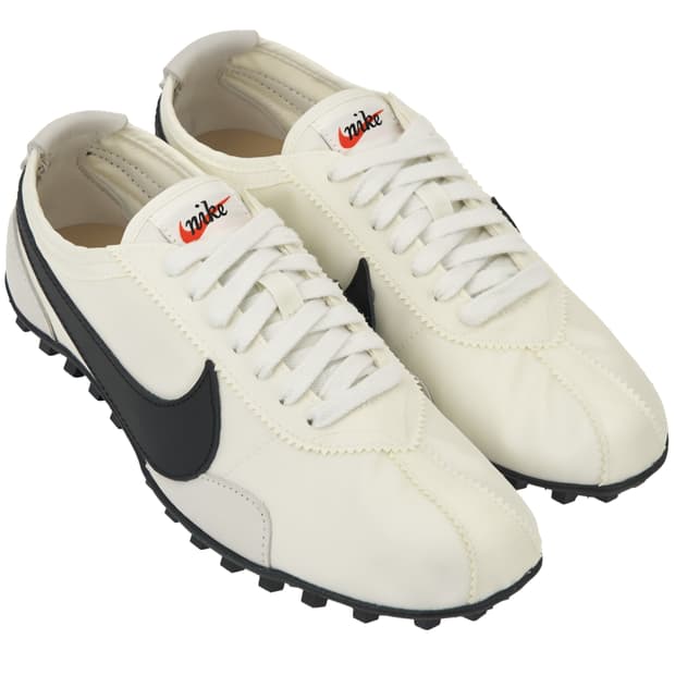 나이키 문슈 소프트엔블랙 w275