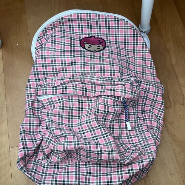 빈티지 딸기 체크 백팩