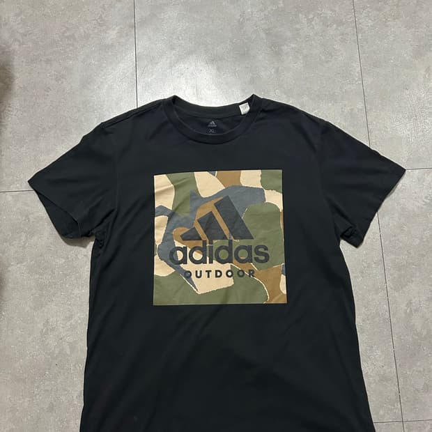 아디다스  박스로고 빈티지  숏슬리브 티셔츠 100size 