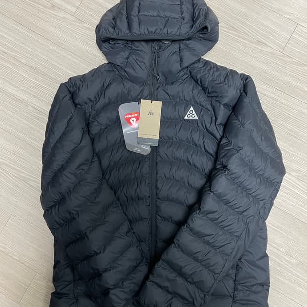 나이키 ACG 라바 플로우 패딩 블랙 S 새상품