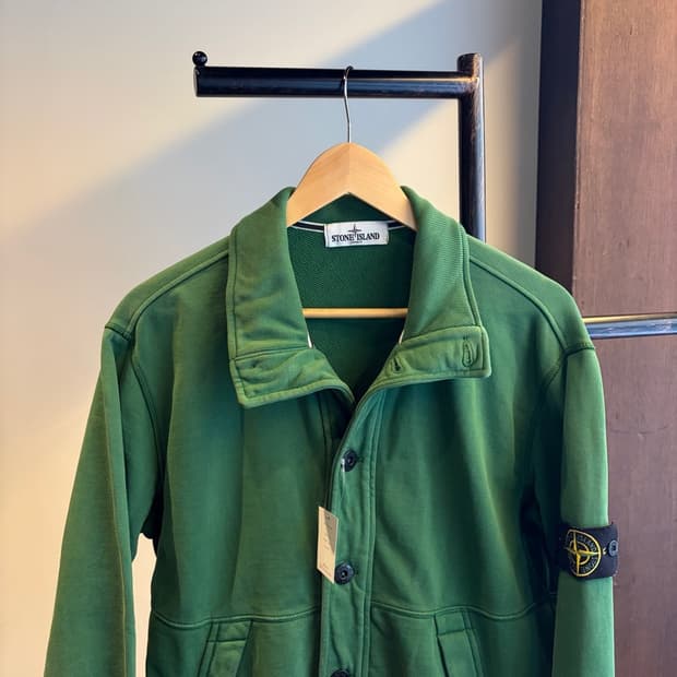 15774 - 스톤아일랜드 와펜 버튼 가디건