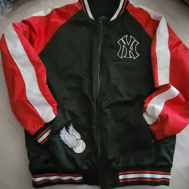 희귀매물)뉴에라 자켓