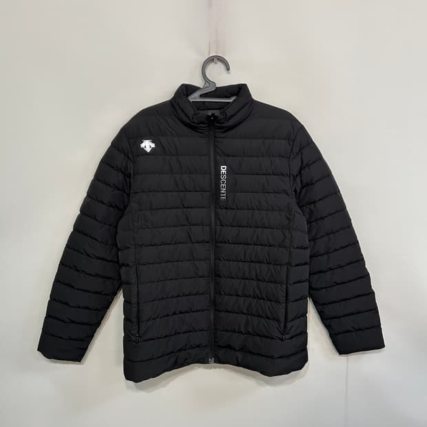 데상트 남성 거위털 경량 패딩 100